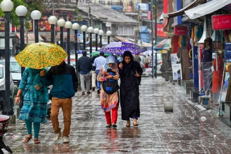 Weather Update: 20 मई को टकराएगा तूफान अम्फान, आज इन इलाकों में हो सकती है बारिश, storm amfan will hit on May 20 at West Bengal Odisha rainfall in South Chhattisgarh bastar live weather update | raipur – News in Hindi