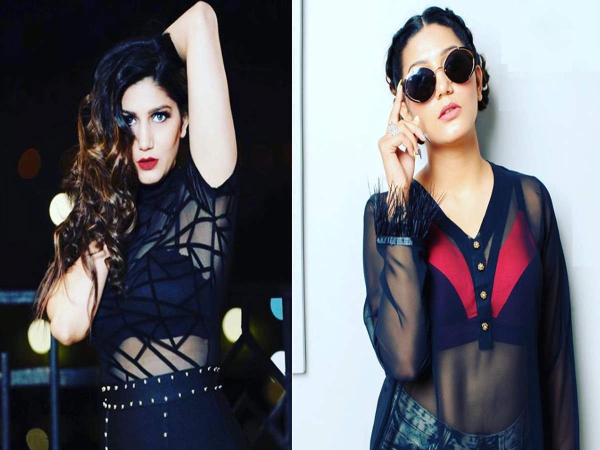सपना चौधरी के ये लुक्स कर देंगे घायल, स्कर्ट से लेकर ब्रालेट में आती हैं नजर