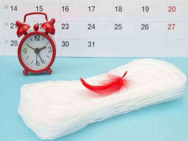 Menstrual Hygiene: पीरियड्स पैड को चेंज करने का सही समय और तरीका Menstrual Hygiene: पीरियड्स पैड को चेंज करने का सही समय और तरीका