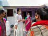लॉकडाउन में महिलाओं को न आए दिक्कत, BJYM ने पहुंचाए हजारों सैनिटरी पैड 