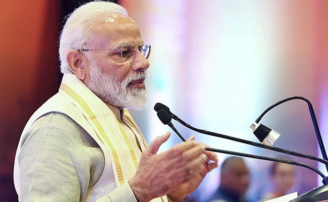 आज मनाया जा रहा ईद का त्योहार, PM मोदी ने देशवासियों को दी मुबारकबाद