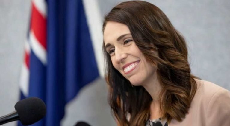 Jacinda Arderna becomes New Zealand’s most popular prime minister after her COVID response: polls | कोरोना संकट: इमरान नाकाम, लेकिन इस प्रधानमंत्री की मुरीद हुई जनता