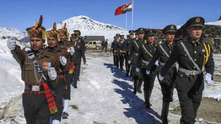 India-china border dispute, Reason behind it | दुनिया में भारत के बढ़ते कद से घबराया चीन, इसलिए सीमा पर बढ़ा रहा तनाव