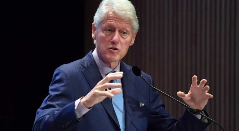 New book claims Bill Clinton had an affair with Ghislaine Maxwell | मोनिका लेविंस्की ही नहीं इस महिला के साथ भी थे बिल क्लिंटन के संबंध