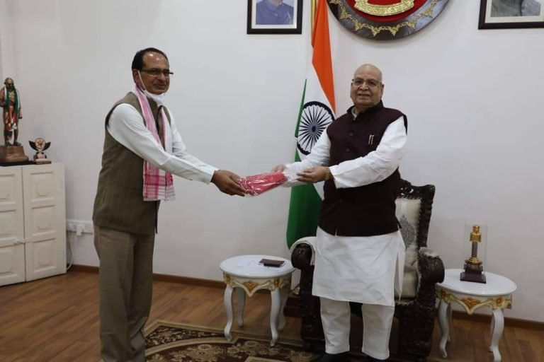 राज्यपाल से मिले शिवराज, दो-चार दिन में कैबिनेट विस्तार की अटकलें तेज