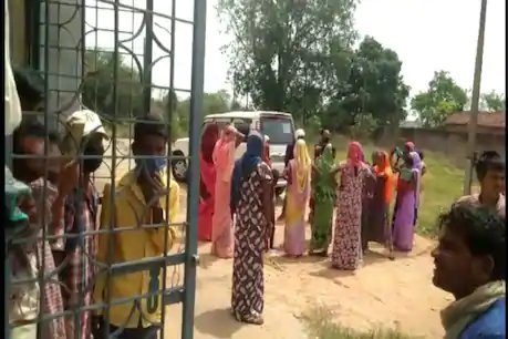 बिलासपुर: क्वारंटाइन सेंटर में समय पर खाना नहीं मिलने से भड़के मजदूर, किया हंगामा