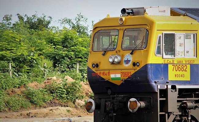 जल्द ही पटरी पर दौड़ेंगी 90 नई स्पेशल ट्रेनें, किन रूट पर चलेंगी ये रेलगाड़ियां - देखें पूरी लिस्ट
