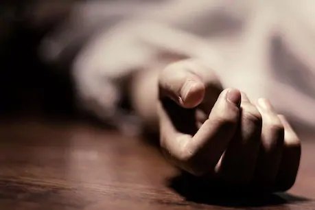 बेमेतरा: मुंबई से लौटे मजदूर की क्वारंटाइन सेंटर में मौत, AIIMS भेजा गया सैंपल बेमेतरा: मुंबई से लौटे मजदूर की क्वारंटाइन सेंटर में मौत, AIIMS भेजा गया सैंपल