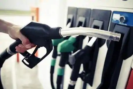 पेट्रोल पंप में सावधान, यहां मिलाया जा रहा डीजल में पानी, ऐसे हुआ पूरा खुलासा!