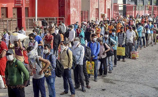 Coronavirus Pandemic: Supreme court ask questions on Migrant worker issue, 10 points – प्रवासी मजदूरों के मुद्दे पर सुप्रीम कोर्ट के तीखे सवालों का सरकार ने यह दिया जवाब, 10 खास बातें…