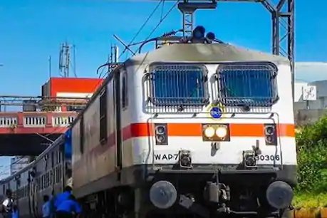 एमफान तूफान के खतरे से बदला रूट, अब इस मार्ग से जाएंगी पार्सल और श्रमिक स्पेशल ट्रेनें