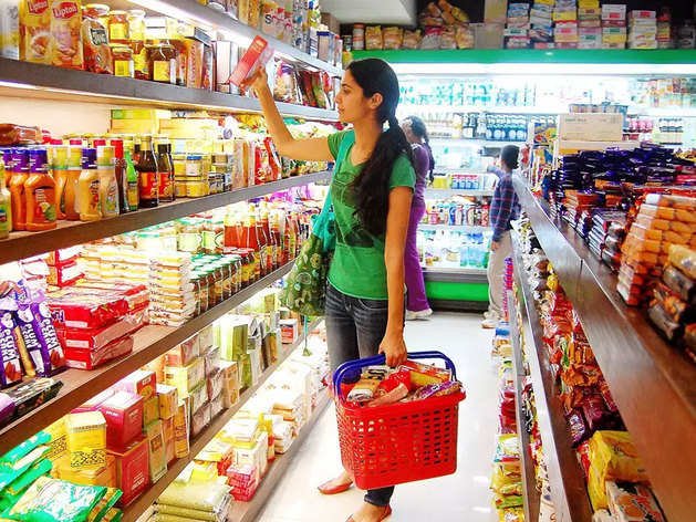 Shopping Tips: खरीदारी के दौरान कोरोना से बचने के लिए इन चीजों को ना लगाएं हाथ!