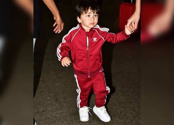 ट्रैक सूट