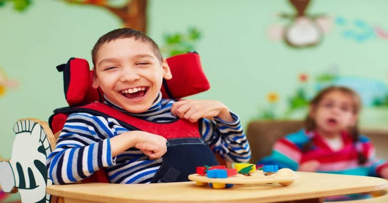 treatment for autism child: Autism: हवा से बातें करते हैं ये बच्चे, दिल छोटा ना करें पैरंट्स, उम्मीद अभी बाकी है… – how to take care of autism child special child
