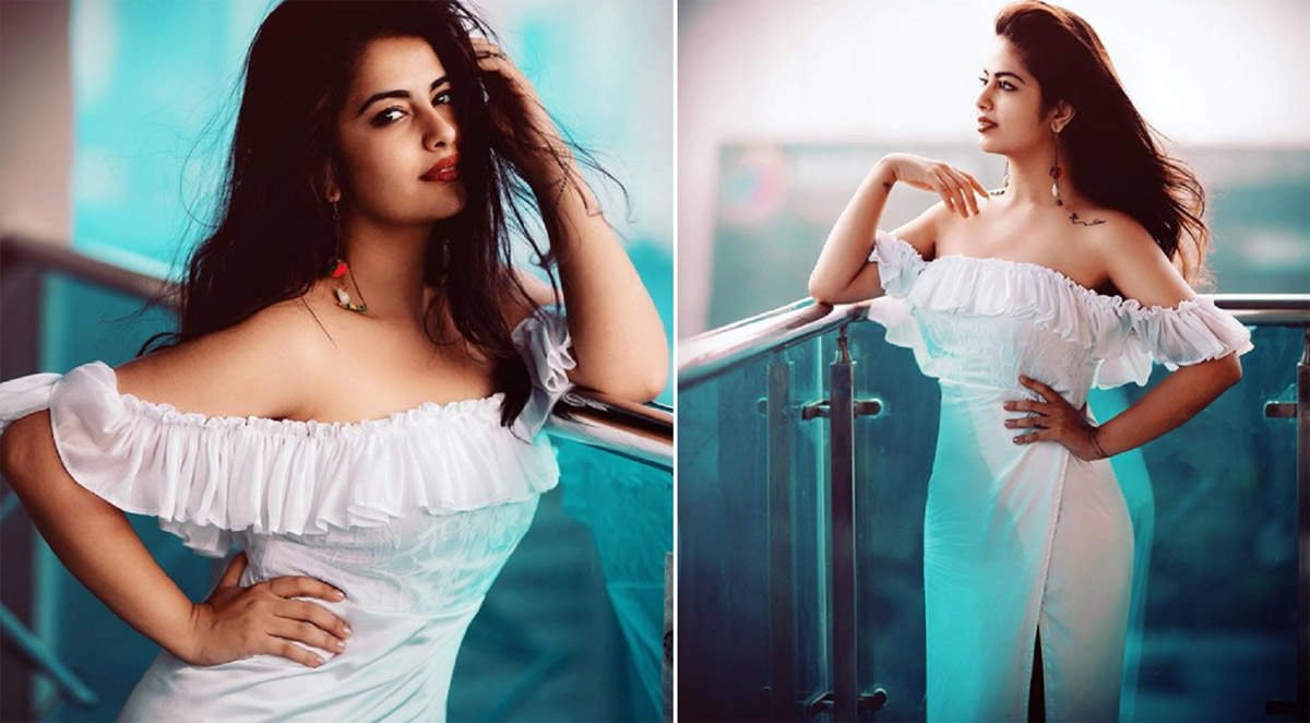 वाइट ऑफ शोल्डर ड्रेस विद स्लिट