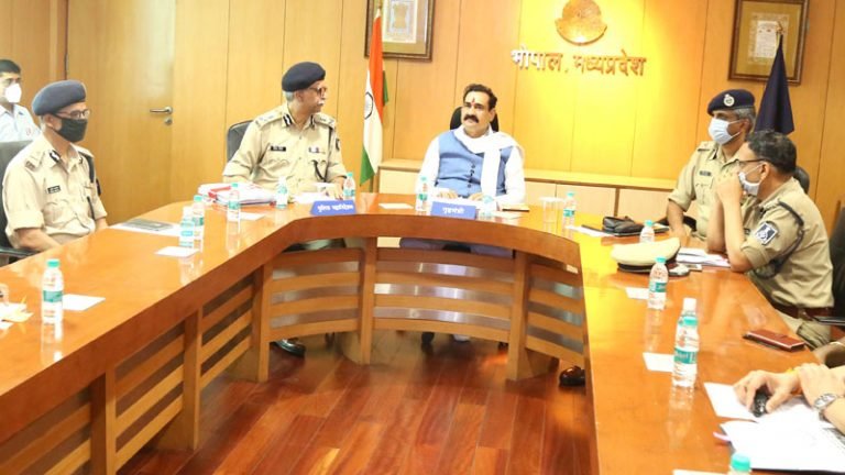 पुलिस महकमें में 4269 आरक्षकों की होगी भर्ती- मंत्री डॉ. मिश्रा