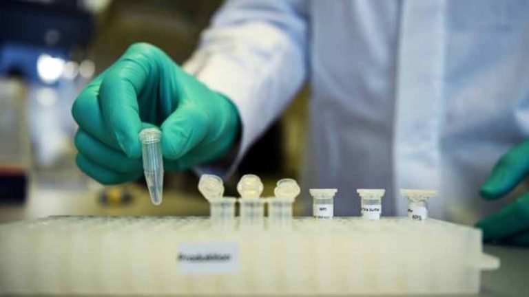 Coronavirus: Scientists did not see much benefit of hydroxychloroquine in treating patients | Corona: अमेरिका के वैक्सीन बनाने के दावे के बीच इस दवा पर बड़ा खुलासा, वैज्ञानिक बोले…
