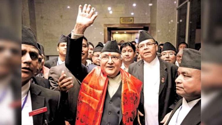 infighting within Nepal ruling party may bring down the KP Oli government| नेपाल की सत्तारूढ़ पार्टी में आंतरिक कलह तेज, केपी ओली की कुर्सी खतरे में