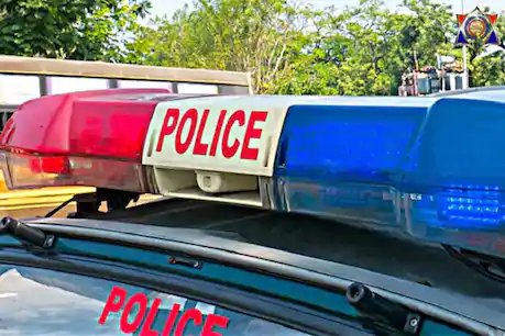 धमतरी: रेत माफिया का पंचायत सदस्य पर जानलेवा हमला, डंडे और तलवार से वार, 4 घायल