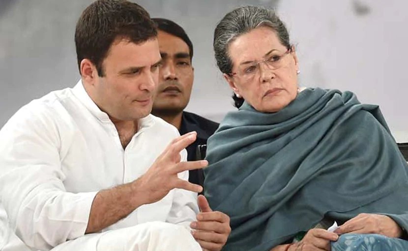 राहुल गांधी के अध्यक्ष पद पर लौटने तक गद्दी संभाले रखना सोनिया गांधी के लिए हुआ मुश्किल