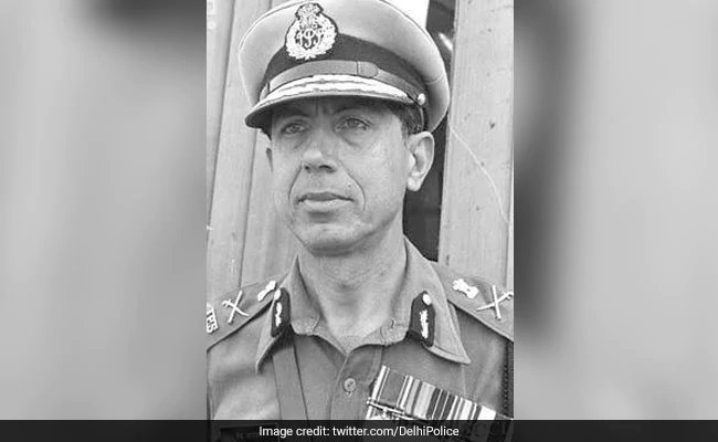 दिल्ली पुलिस ने अपने पूर्व आयुक्त वेद मारवाह को श्रद्धांजलि दी, लिखा : हमें आप बहुत याद आयेंगे, सर