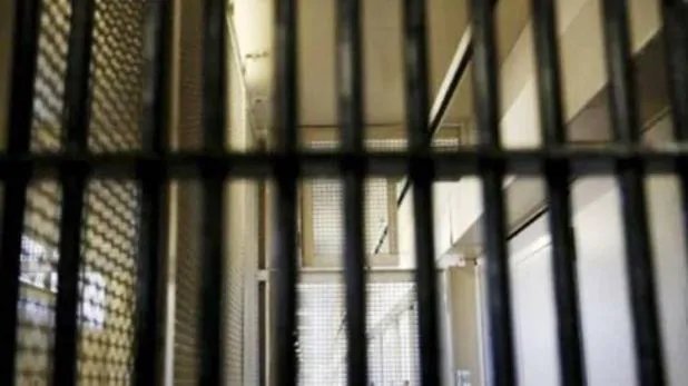 दिल्ली की जेल में कोरोना से पहली मौत, उम्रकैद की सजा काट रहा था कैदी – Delhi mandoli jail one inmate died due to corona virus covid 19 infected update