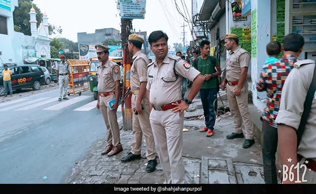 UP: Bhima Army activists tried to forcibly enter the Corona Hot Spot Village, 7 arrested – यूपी : कोरोना हॉट स्पॉट गांव में जबरन घुसने की कोशिश करने लगे भीमा आर्मी के कार्यकर्ता, 7 गिरफ्तार