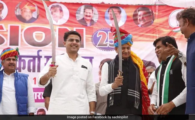 गहलोत vs पायलट : राजस्थान की सियासी जंग में SC में कौन मारेगा बाजी? 10 प्वाइंट में समझें, क्या हैं संभावनाएं
