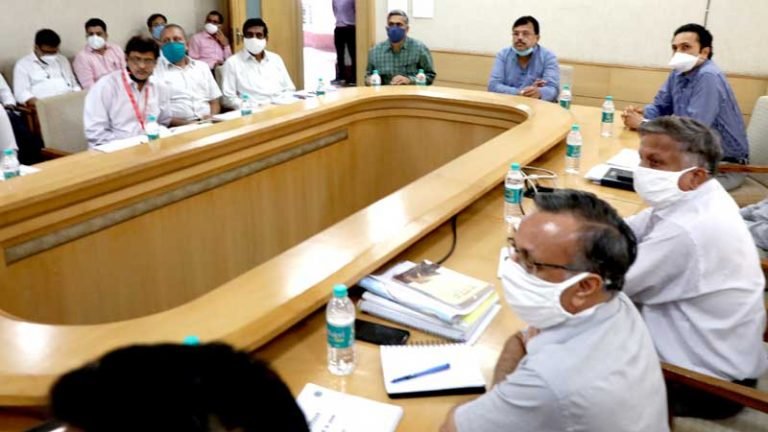 ट्रांसफार्मर और मीटर का बेहतर प्रबंधन करें
