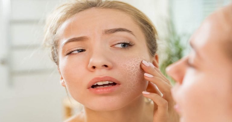 signs of over exfoliated skin: Skin Care: गलती से भी न करें जरूरत से ज्‍यादा स्‍क्रबिंग, चेहरे की हालत हो सकती है खराब – how often should you exfoliate know signs of over exfoliated skin