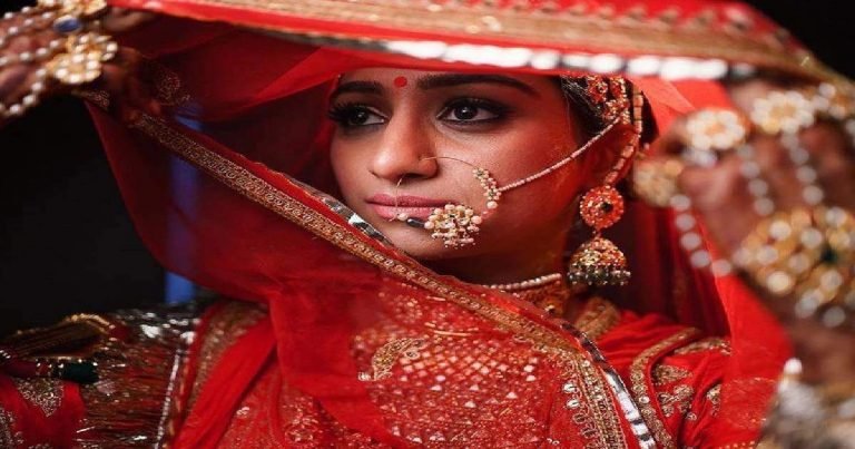 Mohena Kumari singh weding look in rajputi poshak