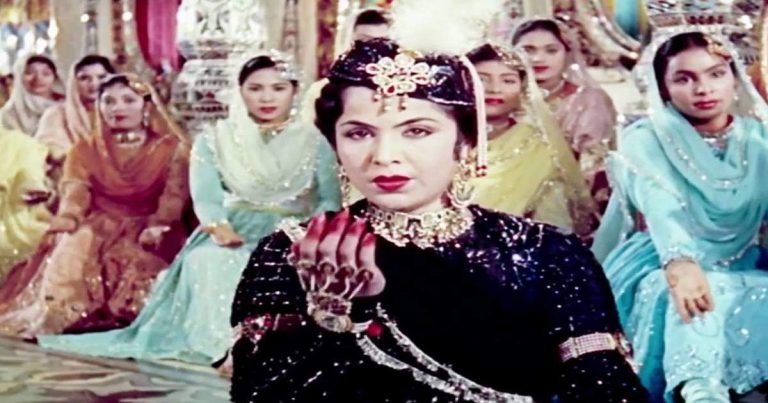 mughal-e-azam costumes and jewelry: lifestyle mughal-e-azam film fashionable costumes and jewelry