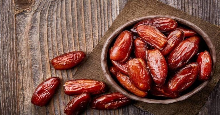Health Benefits of Dates: Health Benefits Of Dates : रात को सोने से पहले करें 2 खजूर का सेवन, मिलेंगे ये 8 फायदे – health benefits of dates in hindi