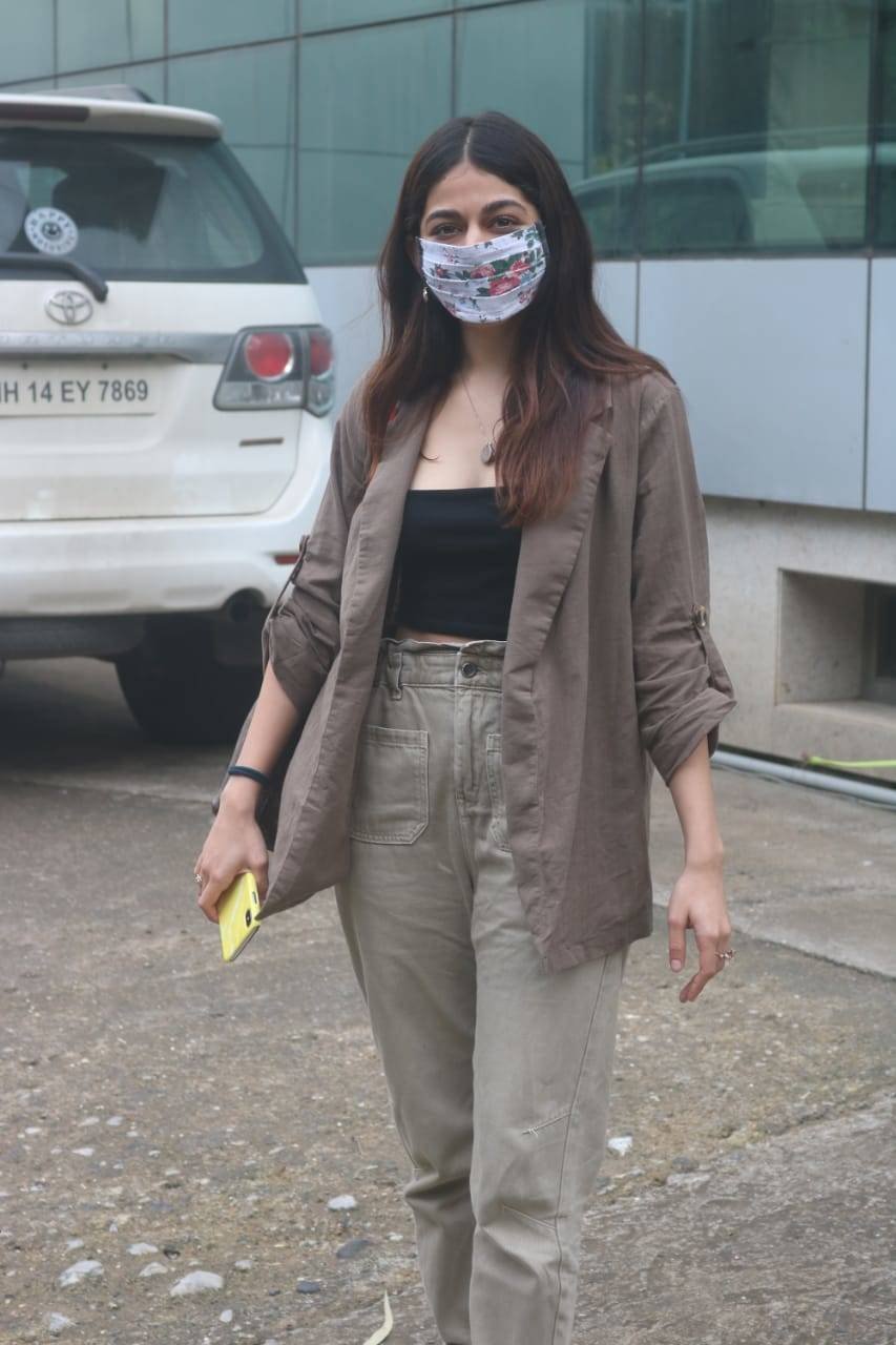 डेनिम और कॉटन मिक्स क्लोद्स