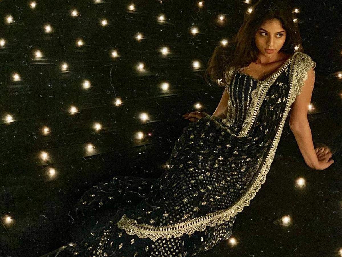 दीवाली में लगाए चार चांद