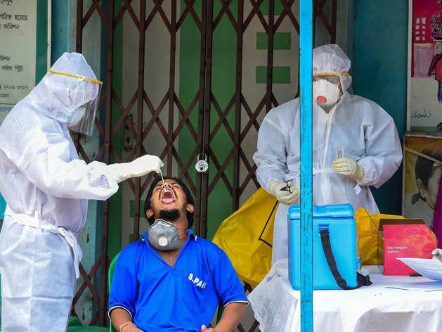 Covid-19 Tests: कोरोना जांच के लिए किए जानेवाले ब्लड टेस्ट, स्वाब टेस्ट और सलाइवा टेस्ट में अंतर