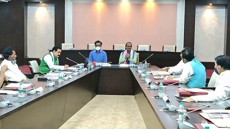 सावन में शिवराज का रौद्र रूप: न जांच, न दलील सीधे फायर