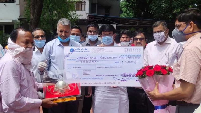 सभी के मिले-जुले प्रयासों से कोरोना को देंगे मात