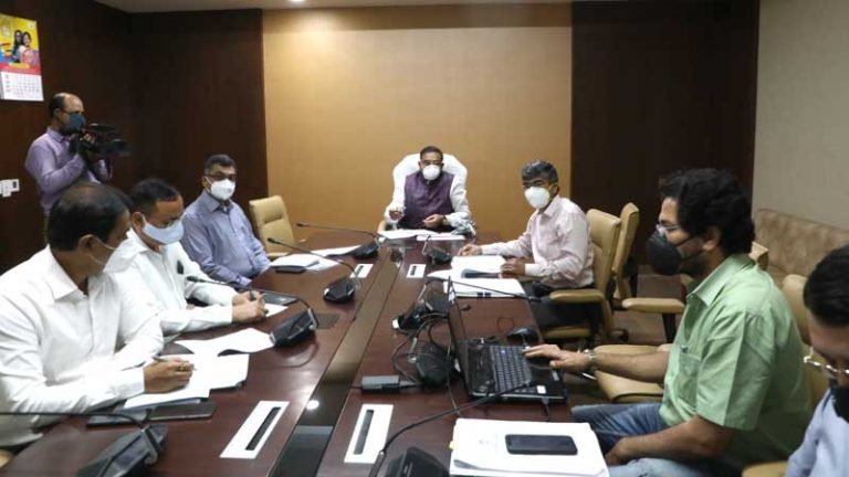 शहरों के मास्टर प्लान को रिव्यू करें