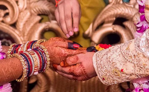 दूल्हा-दुल्हन समेत 43 गेस्ट कोरोनावायरस से हुए संक्रमित, लड़की के पिता के खिलाफ मामला दर्ज