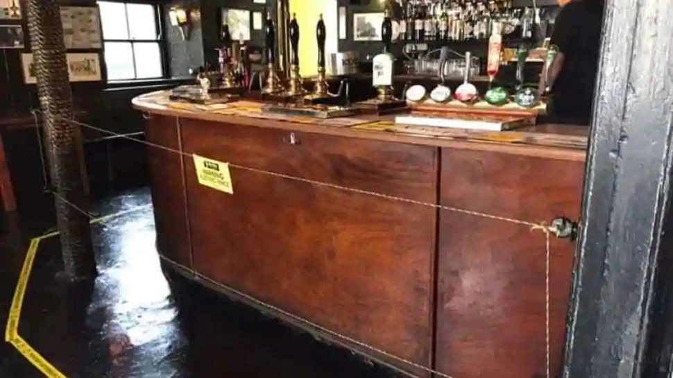 कोरोना को फैलने से रोकने लिए पब मालिक ने उठाया ऐसा कदम, जानकर आप भी बोलेंगे वाह!