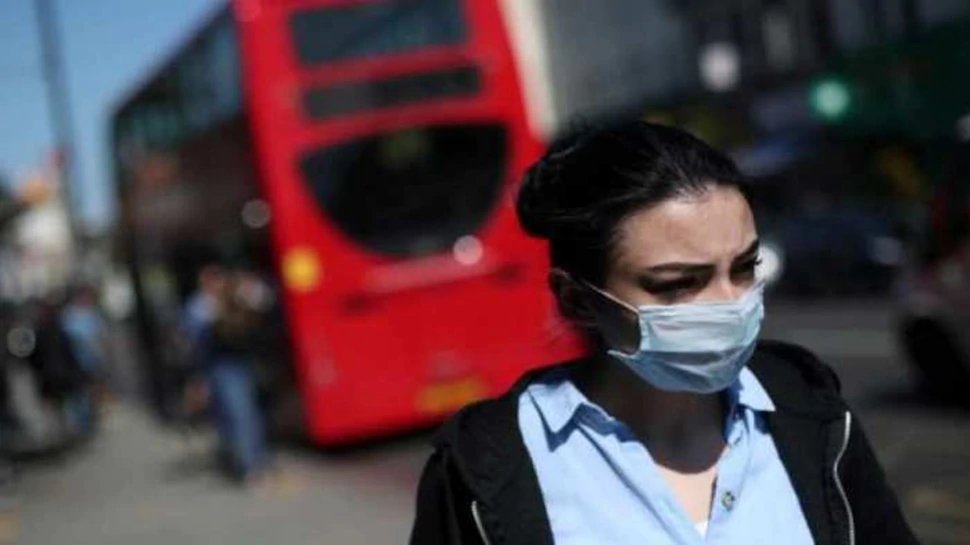 Coronavirus Face masks and Coverings to be compulsory in England’s shops | कोरोना पर बना ये नियम तोड़ा तो लगेगा भारी जुर्माना, इस देश में नए आदेश का ऐलान फरमान