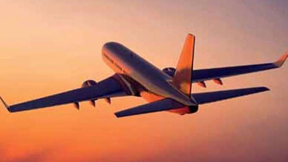 Coronavirus Lockdown A 12 year Old Girl Stuck in India Parents are in UAE | भारत में फंसी है 12 साल की एक विदेशी बच्ची, इस वजह से नहीं बुक हो रहा फ्लाइट टिकट