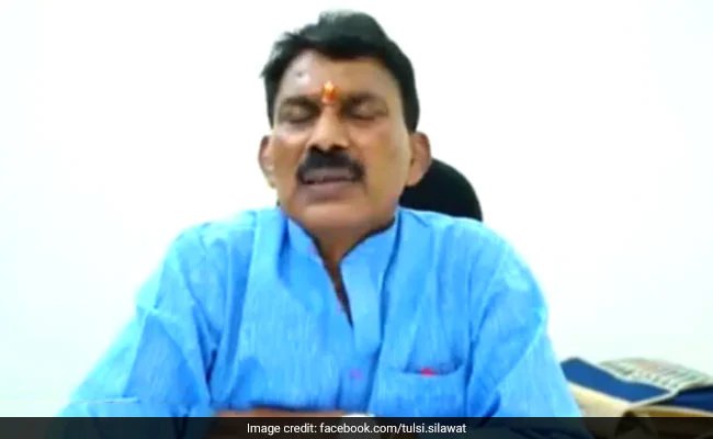 मध्यप्रदेश : मंत्री सिलावट से सवाल करने वाली लड़की पर अश्लील कमेंट, चार पर मामला दर्ज