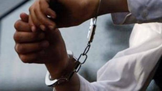 गाजियाबाद: 8 लोगों की मौत के बाद मोमबत्ती बनाने वाली फैक्ट्री का मालिक गिरफ्तार – candle manufacturing factory owner arrested ghaziabad uttar pradesh