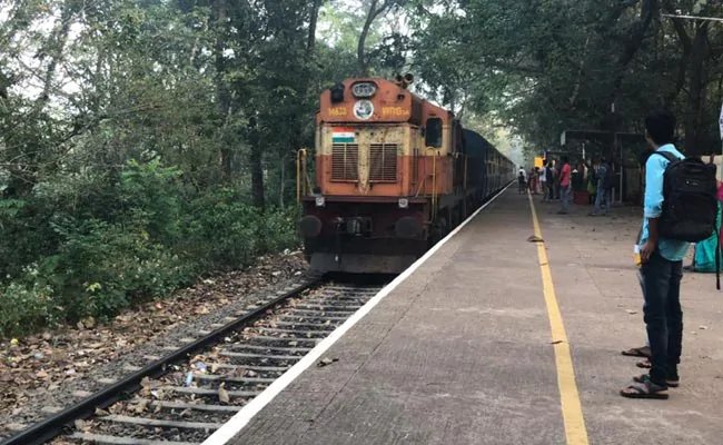 रेलवे बोर्ड के महानिदेशक ने कहा, 'रेलवे संख्या में कटौती नहीं कर रही है, सही व्यक्ति को सही काम दे रही है'