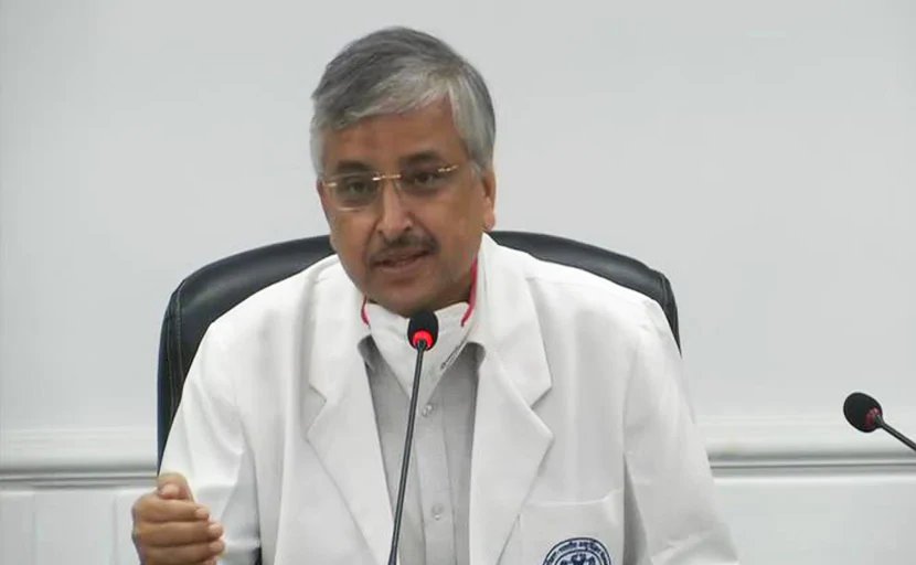 दिल्ली में कोरोना के नए मामले 1,000 से कम, एम्स निदेशक ने कहा : लगता है यह शीर्ष स्तर को छू चुका है