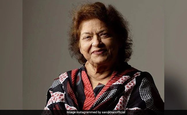 बॉलीवुड की मशहूर कोरियोग्राफर सरोज खान की 71 वर्ष की उम्र में निधन