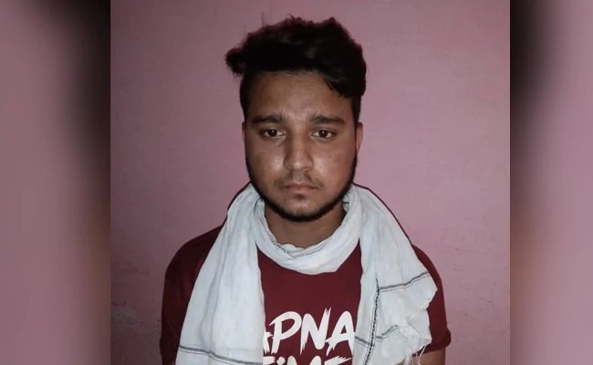 यूपी: गैंगस्टर विकास दुबे के दो साथियों को पुलिस ने मार गिराया, पर कानपुर के 'दरिंदे' का अभी तक नहीं मिला कोई सुराग