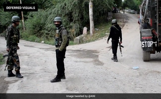 जम्मू-कश्मीर के शोपियां में एनकाउंटर, सुरक्षाबलों ने 3 आतंकियों को किया ढेर